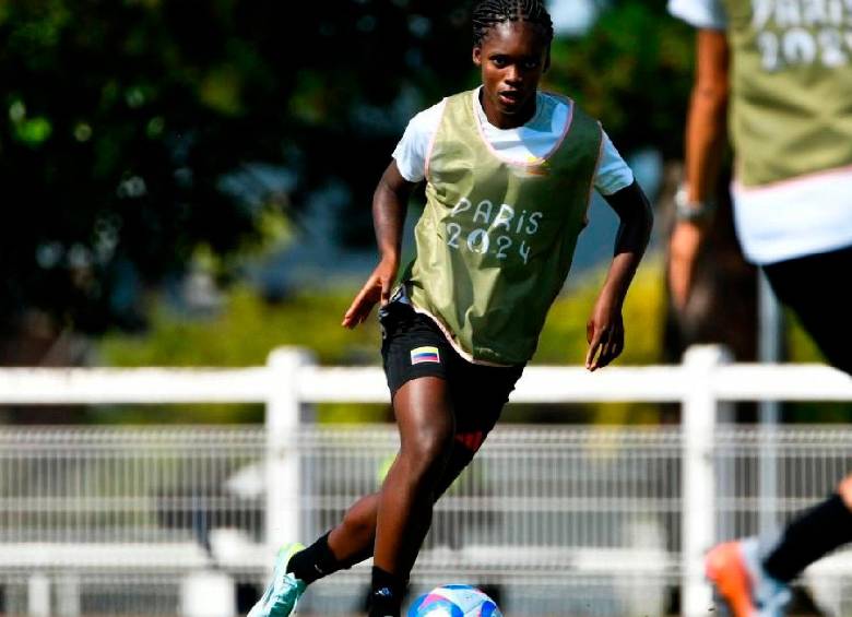 Linda Caicedo, una de las grandes estrellas del balompié mundial que compite en París-2024. FOTO X-SELECCIÓN COLOMBIA