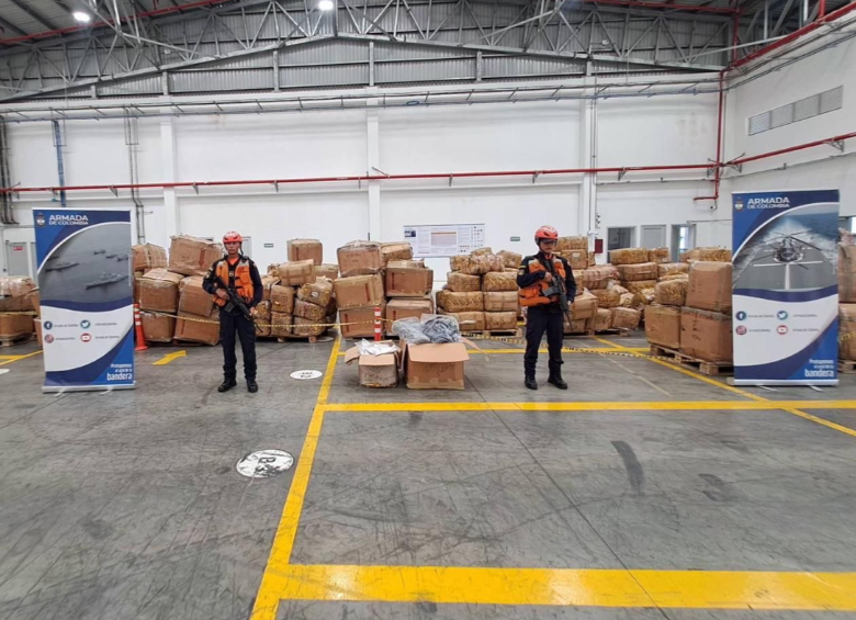 El hallazgo ocurre en medio de un creciente debate nacional sobre redes de contrabando y lavado de activos en el sector textil. Foto: X del ministro de Defensa, Pedro Sanchez (@PedroSanchezCol)