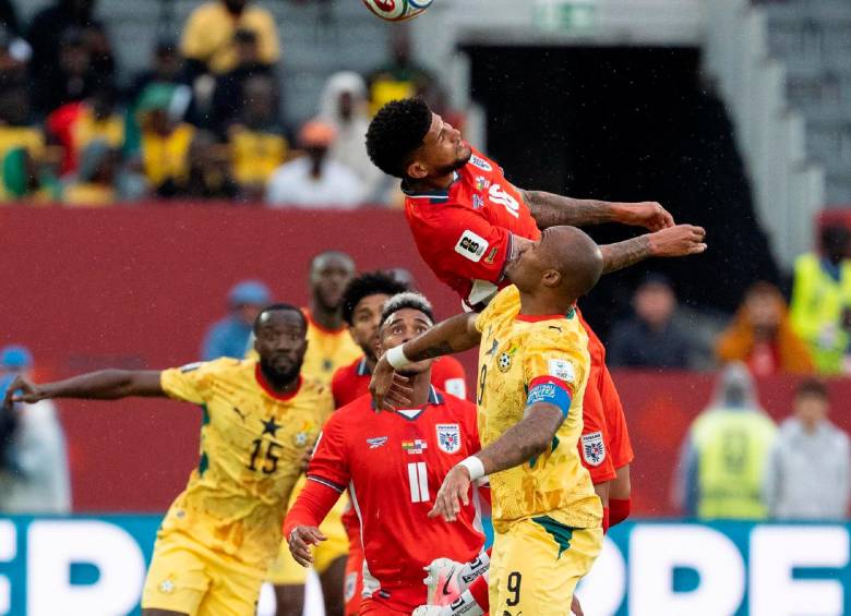 Panamá y Ghana tuvieron un juego bastante físico en su debut en el Mundial-2026; el triunfo fue para el elenco africano. FOTO X-@fepafut