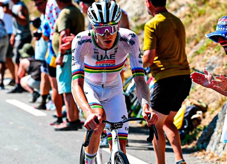 Tadej Pogacar sumó su tercera victoria en el actual Tour de Francia, y la 63 de su equipo en la presente temporada. FOTO: Tomada de X @Eurosports