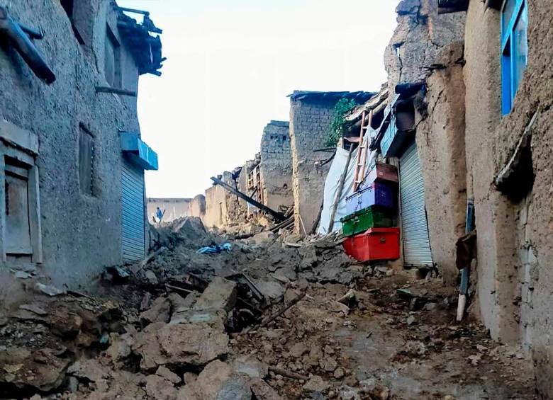 Las fuertes lluvias y el viento que azotan la zona no han favorecido el trabajo en terreno de las organizaciones humanitarias. FOTO AFP