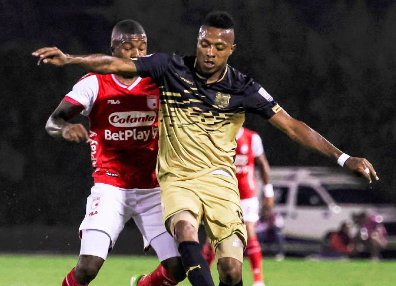 Jean Pineda fue uno de los jugadores sobresalientes de Águilas ante Santa Fe. FOTO X-ÁGUILAS