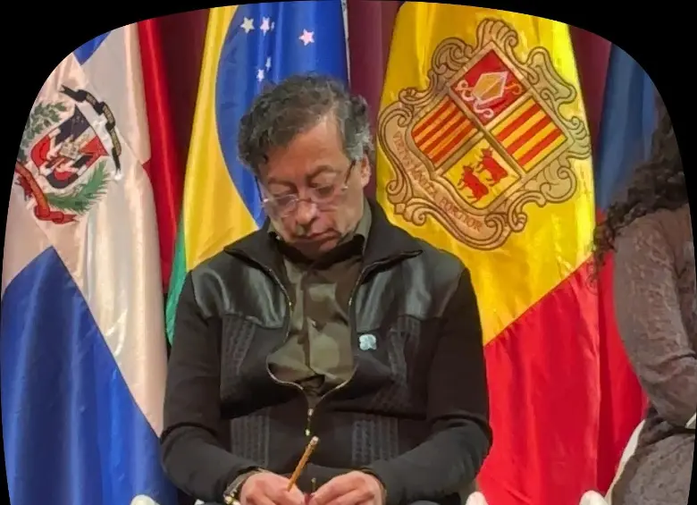 Petro en la clausura del Congreso Iberoamericano Artes para La Paz, un encuentro que se realizó entre el 11 y el 15 de mayo.