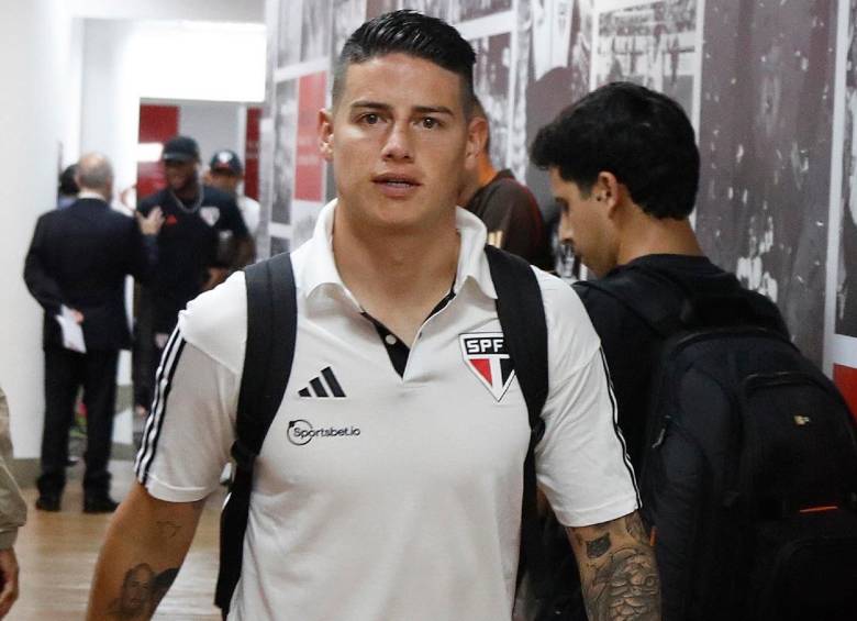 Ni James (foto), Alexandre Pato y Alan Franco jugaron ante Corinthians. Esperan hacerlo frente a Botafogo. FOTO Twitter S. Paulo
