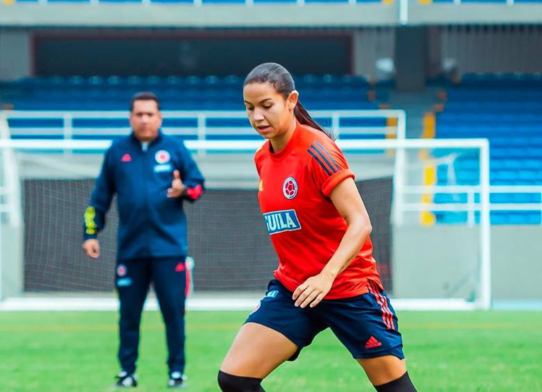 La volante antioqueña Lorena Bedoya, quien hace parte de la nómina de Atlético Nacional, es una de las referentes que tiene la Selección Colombia en la actualidad. FOTO FCF