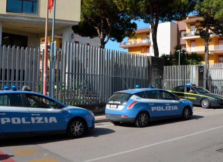 Agentes encubiertos se infiltraron en la organización criminal. FOTO: FACEBOOK POLICÍA DE ITALIA