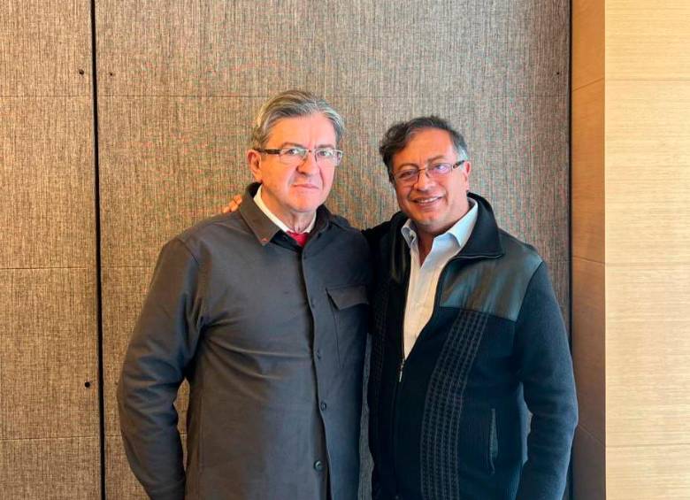 Jean-Luc Mélenchon se reunió con Gustavo Petro en Bogotá, presidente electo. FOTO: CORTESÍA
