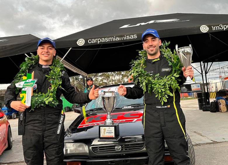 Miguel Pajón (derecha) hizo también una gran dupla con el paisa Miguel Pérez para ganar el mes pasado el TC 2.000. FOTO CORTESÍA