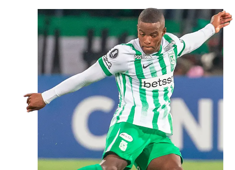 Aunque viene con altibajos, Andrés Román es pieza clave en el andamiaje del Nacional del técnico Gandolfi y, por su llamado a la Selección, no estará en los próximos partidos del club verde. FOTO Juan Antonio Sánchez