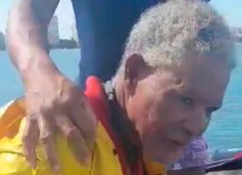Santander tiene 68 años de edad y vive en el sector La Boquilla, en Cartagena. Fue atracado el domingo FOTO tomada del video