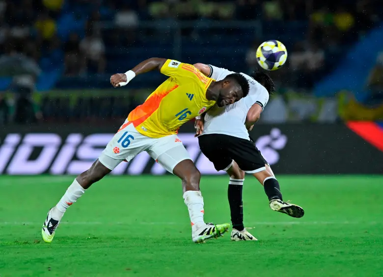 En la imagen aparece Jéfferson Lerma, uno de los jugadores disponibles del técnico Néstor Lorenzo para el duelo de este martes frente a Venezuela, selección que se juega la posibilidad del repechaje. FOTO GETTY
