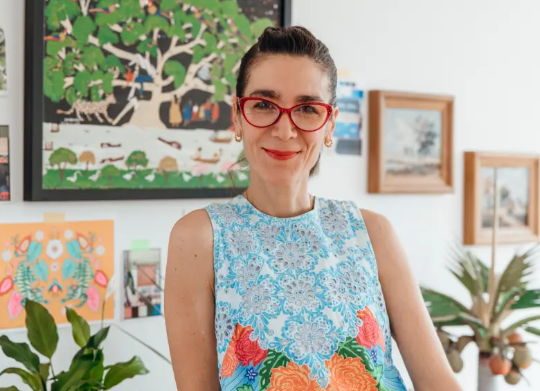 Catalina Estrada se graduó con honores de diseño gráfico en Universidad Pontifica Bolivariana. A lo largo de su carrera ha colaborado con marcas como Disney, Netflix, Xbox, Paul Smith, Coca-Cola, Microsoft, Camper, Nike, Levis, Smart/Mercedes Benz, Paulo Coelho, Unicef entre otras. Foto cortesía.