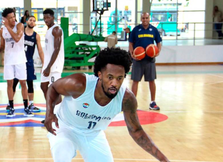 Brian Ángola es uno de los referentes del equipo colombiano de cara a los partidos de la ventana de la FIBA y la AmeriCup. FOTO: CORTESÍA DPB