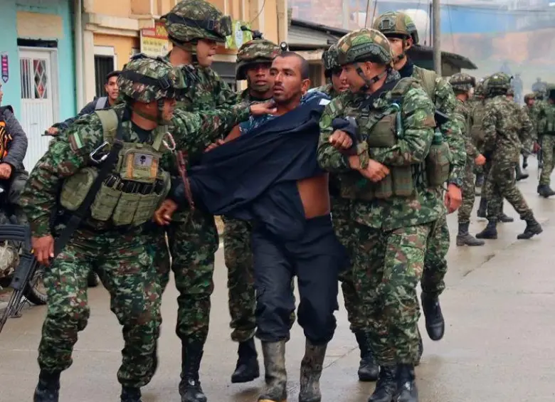 En la operación militar no se realizó ni un solo disparo, según el Ministerio de Defensa. FOTO: CORTESÍA EJÉRCITO.