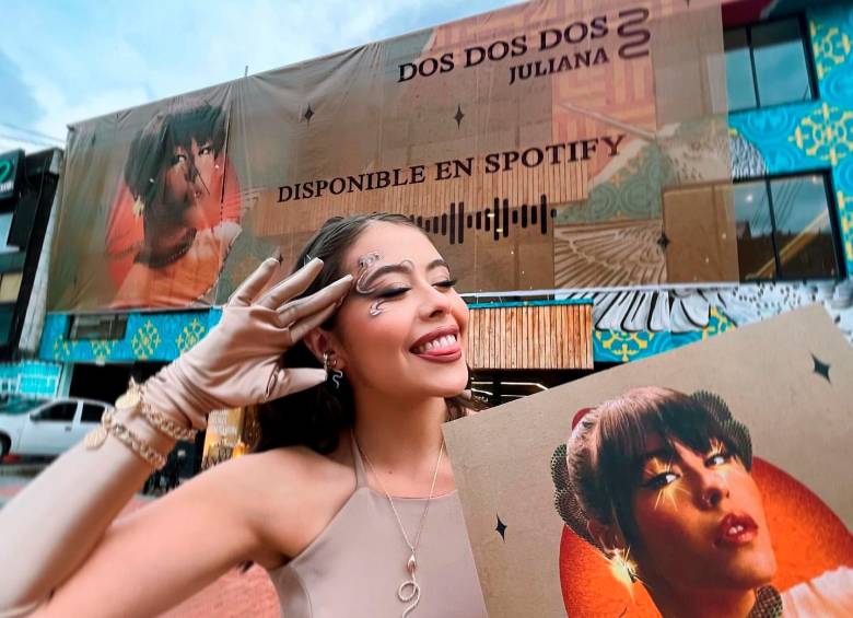 Juliana ganó un premio Grammy en 2021. Ahora lanza su segundo álbum Dos, Dos, Dos. FOTO Instagram @julianavelasquez