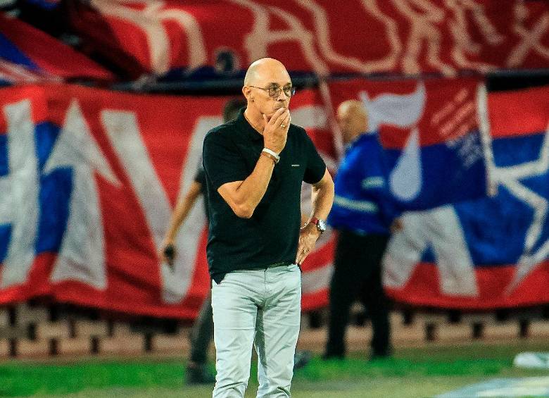 El técnico Alfredo Arias no le ha podido encontrar la vuelta al equipo jugando fuera del Atanasio. FOTO CAMILO SUÁREZ