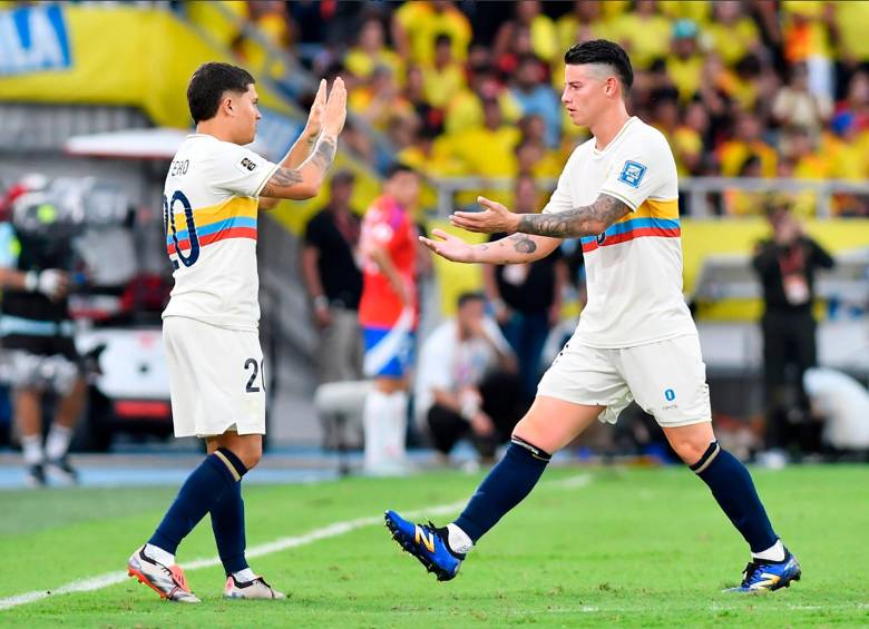 James Rodríguez y Juan Fernando Quintero, hombres de confianza de Néstor Lorenzo. FOTO: GETTY