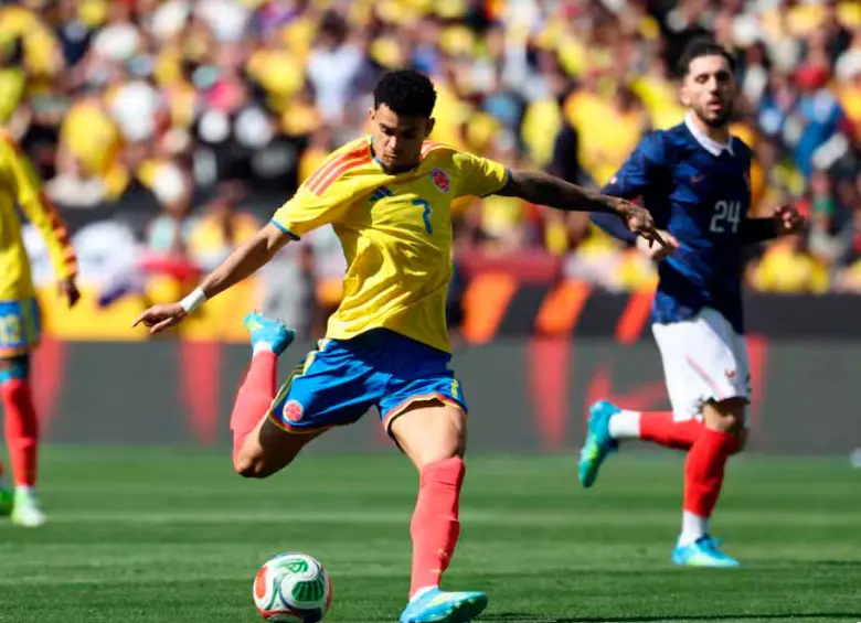 Luis Díaz fue de lo poco rescatable de Colombia en los partidos amistosos, intentó desequilibrar y muchas veces puso a sus compañeros en opción de gol. FOTO AFP