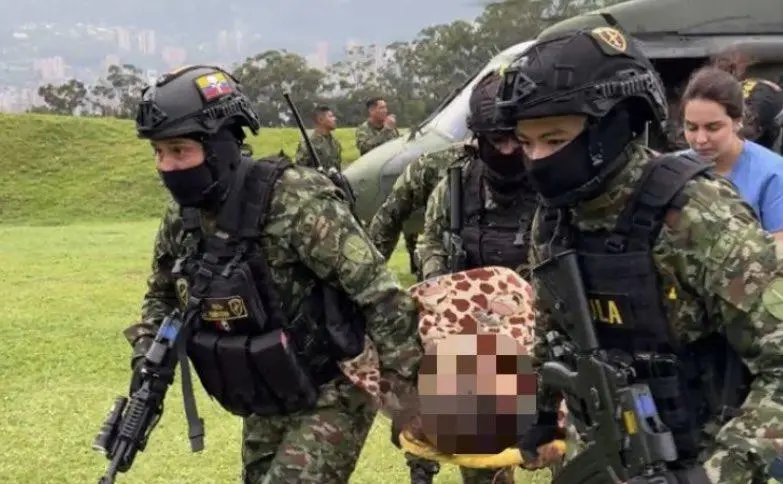 Según el Ejército, los criminales están usando a la población civil como escudos humanos. FOTO: REDES SOCIALES