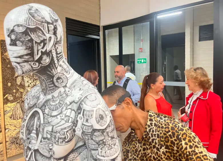 Uno de los planes es visitar la exposición que actualmente se encuentra en la Institución Universitaria de Envigado. FOTO Cortesía IUE