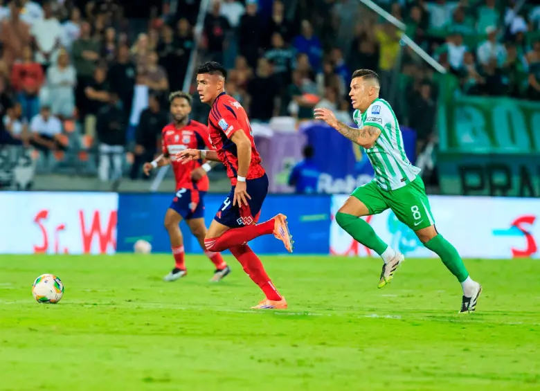 El volante antioqueño Mateus Uribe es uno de los que mejor rendimiento ha tenido con Nacional en los últimos partidos de la Liga. Foto: Camilo Suárez