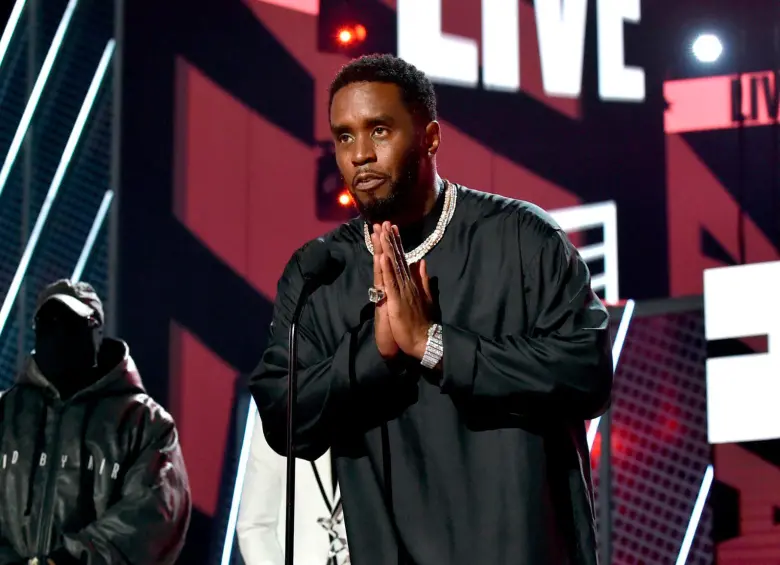 A Sean “Diddy” Combs también se le ha vinculado con el caso de asesinato del rapero 2pac. Foto Getty. 
