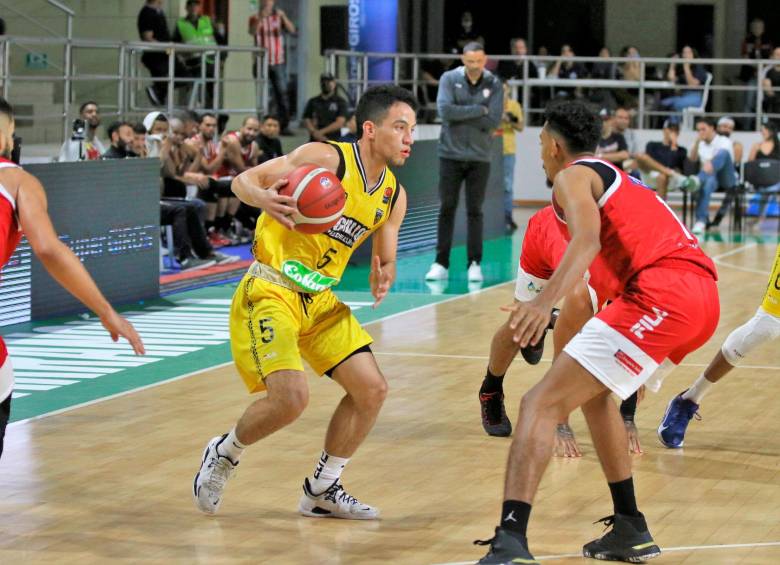 El llanero Juan Salcedo es una de las caras nuevas que proyecta Tigrillos en la Liga Profesional de Baloncesto. FOTO CORTESÍA DPB