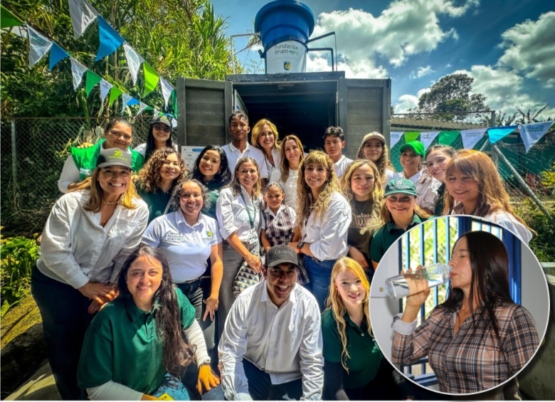 Con estas entregas, el programa alcanza 101 soluciones de agua potable instaladas o mejoradas en 56 municipios y beneficia a más de 15.000 personas. Foto: cortesía Gobernación de Antioquia.