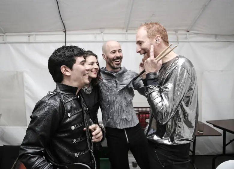 Estados Alterados, minutos antes de abrir el concierto de Depeche Mode en Bogotá de 2018. Foto: Archivo Estados Alterados.