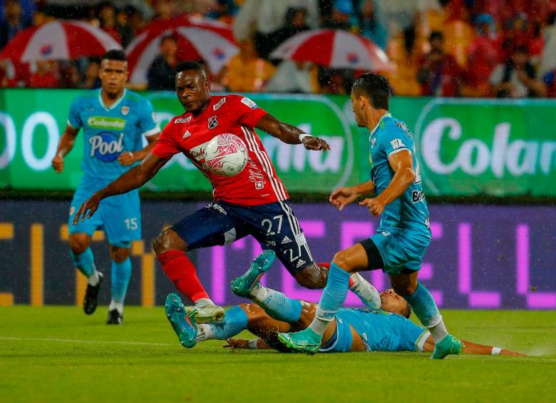 Díber Cambindo, Luciano Pons y Adrián Arregui tuvieron las mejores opciones de gol ante Jaguares. FOTO Camilo Suárez