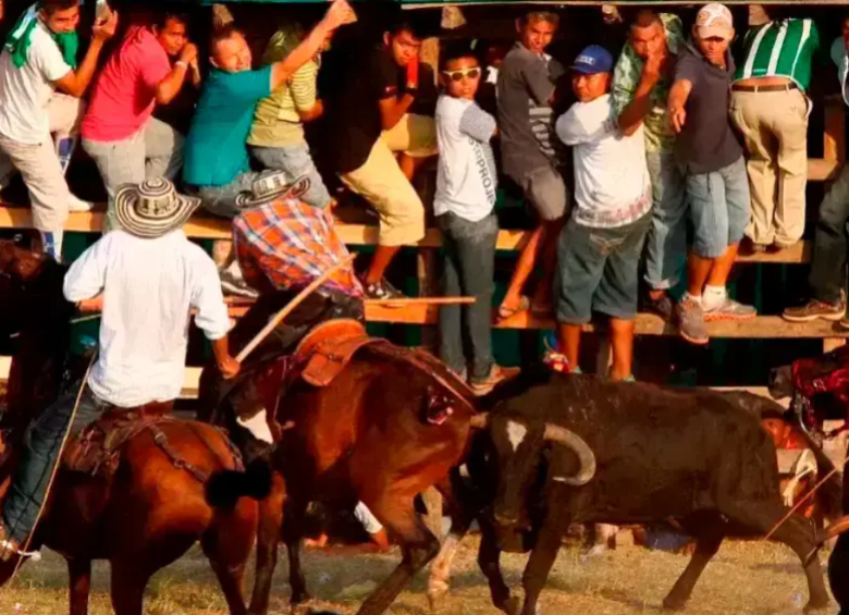 Aproximadamente cuatro menores resultaron heridos durante las corralejas. FOTO: EL COLOMBIANO