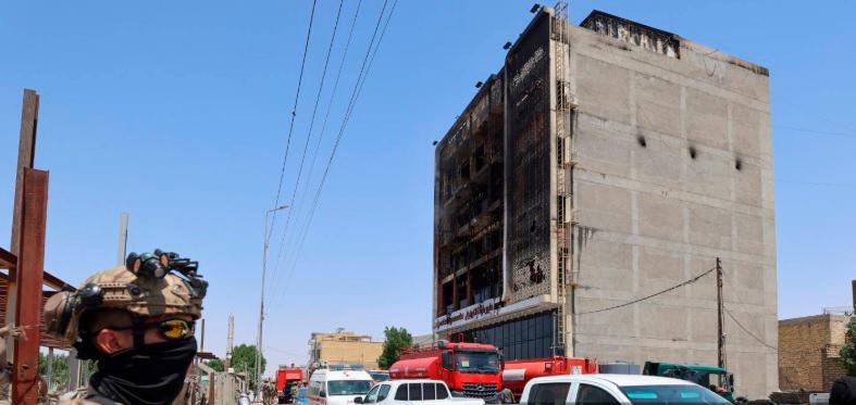 La mayoría de las víctimas murió por asfixia en los baños del centro comercial, según las autoridades. FOTO: AGENCIA AFP.