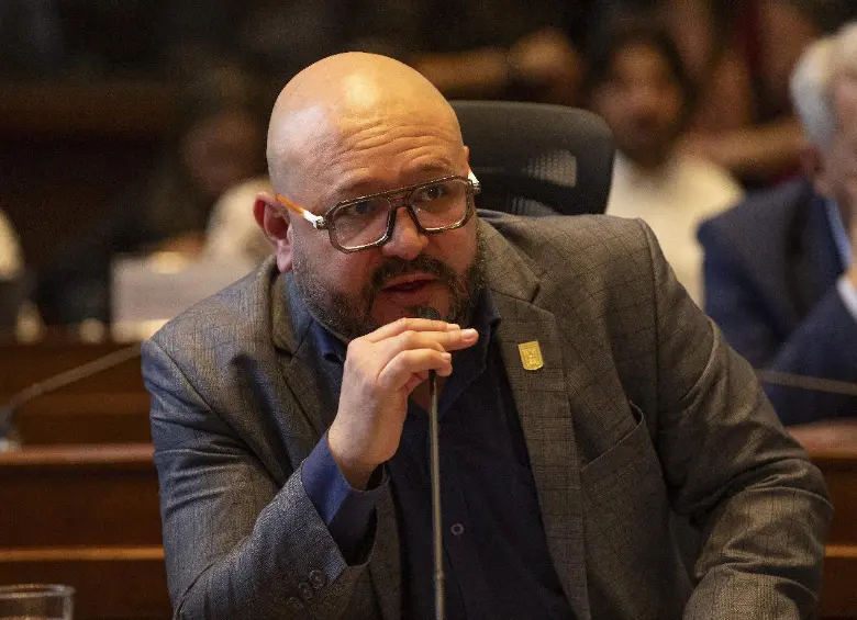 El concejal Andrés Felipe “Gury” Rodríguez estaba en el establecimiento donde ocurrió el asalto que dejó un muerto. FOTOS: CORTESÍA CONCEJO