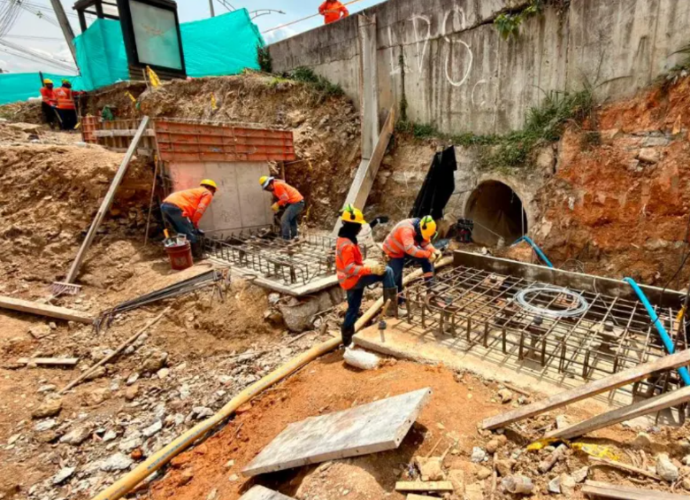 Las obras, que iniciaron en mayo de 2026, son de estabilización y reparación. Foto: Alcaldía de Medellín.