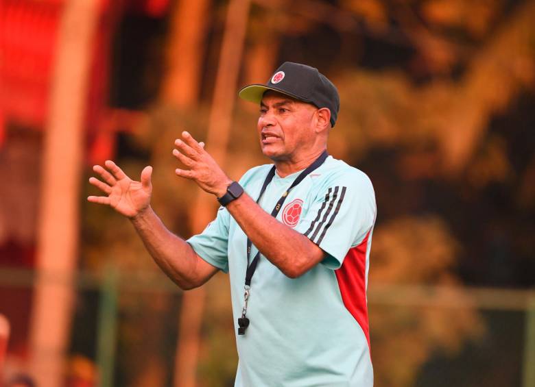 Carlos Paniagua, técnico de los seleccionados colombianos femeninos de menores. FOTO CORTESÍA FCF