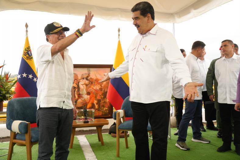 Además de la Lista Clinton, la aparente cercanía del gobierno de Gustavo Petro con el régimen de Nicolás Maduro habría motivado la restricción de información de Inteligencia por parte de EE. UU. FOTO Presidencia 