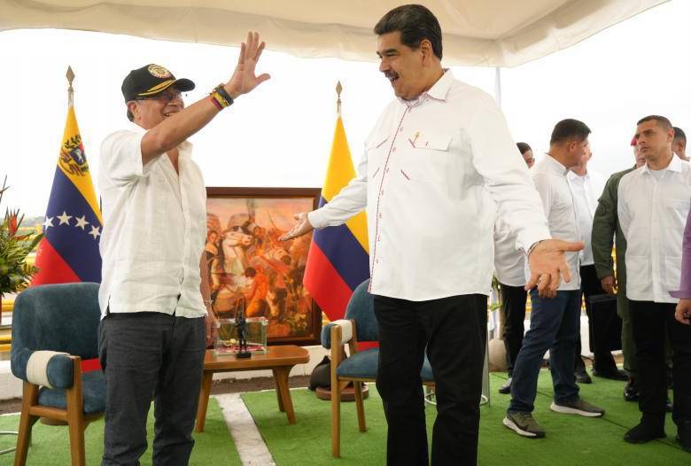 Además de la Lista Clinton, la aparente cercanía del gobierno de Gustavo Petro con el régimen de Nicolás Maduro habría motivado la restricción de información de Inteligencia por parte de EE. UU. FOTO Presidencia 