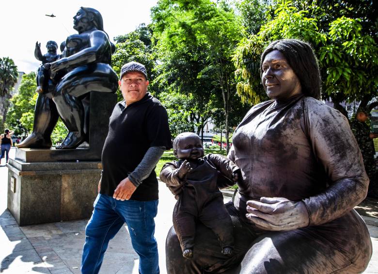 Vendedores, artistas de la zona y trabajadores del sector también se han organizado para brindar un mejor servicio a los visitantes. Foto: Julio César Herrera Echeverri