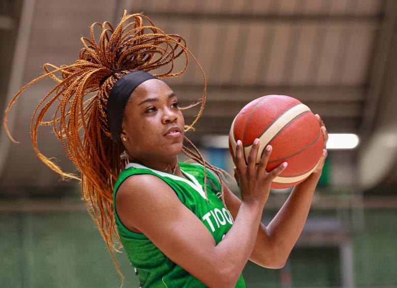 Mayra Caicedo ha sido incluida en el equipo ideal de los torneos internacionales que ha disputado con la Selección Colombia en varias categorías, y con Indeportes en la WBLA de las Américas. FOTO Manuel Saldarriaga