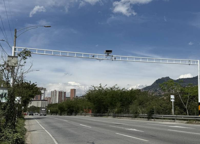Esta es la cámara de la avenida Regional Oriental (La Seca), una de las cuatro cámaras nuevas que se tendrán en Bello. FOTO: CORTESÍA ALCALDÍA DE BELLO