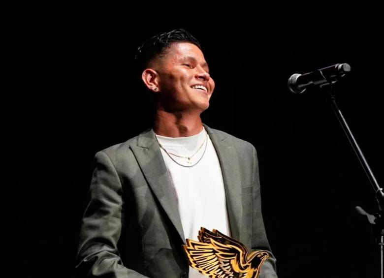 El volante Jorman Campuzano de Atlético Nacional fue elegido como el mejor del año 2025 en votación hecha por los hinchas. FOTOS CORTESÍA ÁGUILA