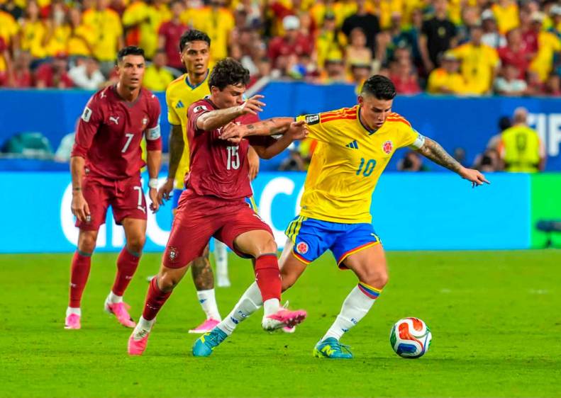 James Rodríguez, capitán de Colombia, felicitó a sus compañeros por el buen juego ante Portugal y mencionó que Ghana seguramente será un fuerte opositor el viernes. FOTO JUAN ANTONIO SÁNCHEZ 