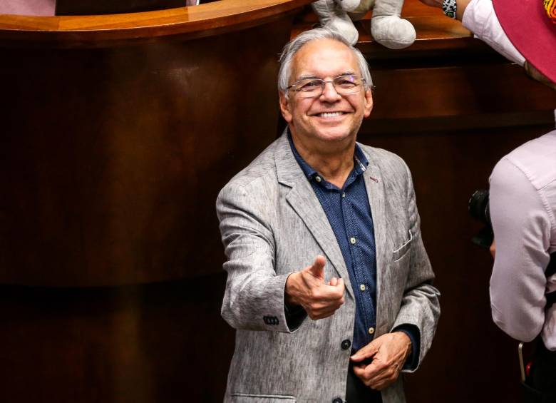 El ministro de Hacienda, Ricardo Bonilla, está siendo investigado por la Corte Suprema de Justicia. FOTO: COLPRENSA.