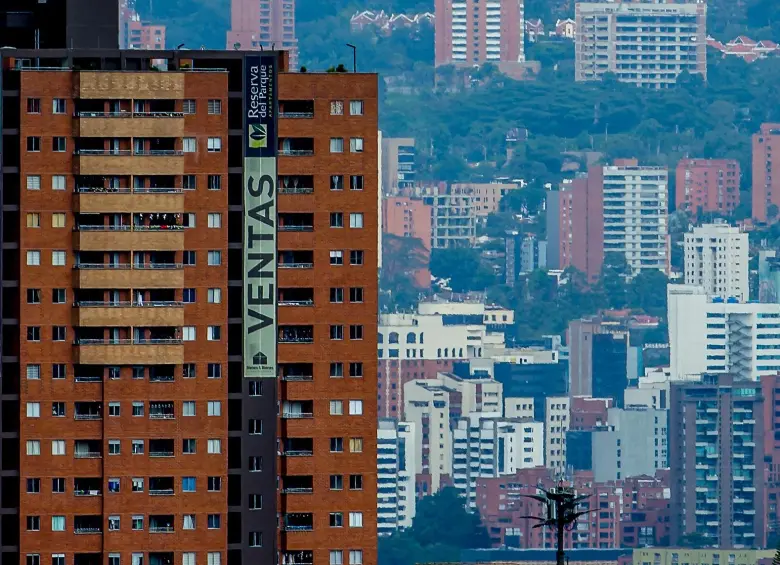 La construcción cae 5,4%, pero expertos ven una nueva oportunidad para invertir en vivienda. FOTO: El Colombiano.