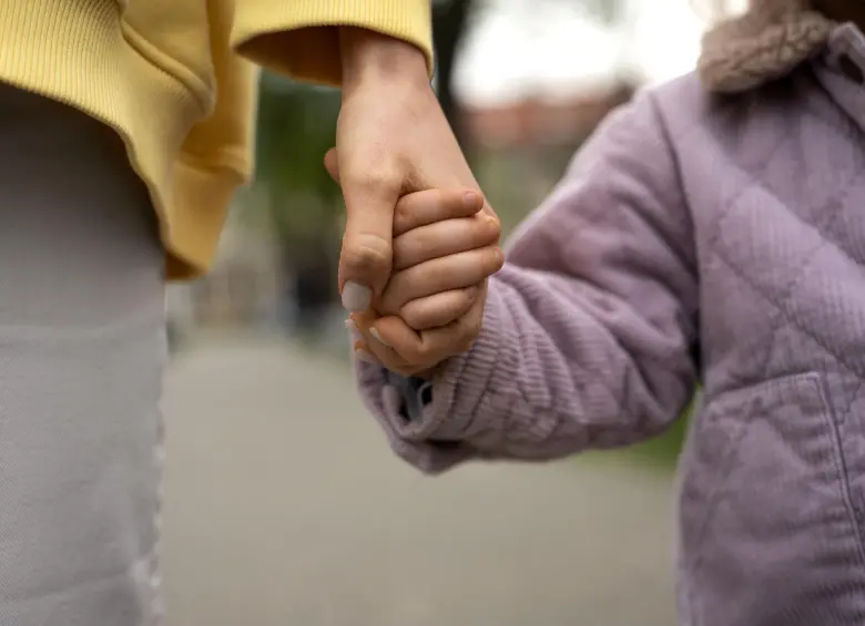 Una madre venezolana denunció la desaparición de su hijo. El niño viajó con su papá a unas supuestas vacaciones en Colombia. FOTO: Freepik