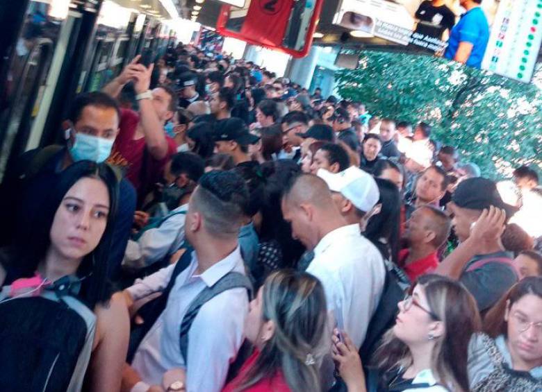 La congestión en la estación Prado, donde sucedió la contingencia del metro. FOTO: TOMADA DE TWITTER