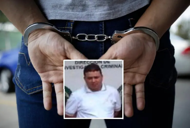 Durante la captura de alias “Medio Labio” también fue judicializado un escolta por porte ilegal de armas. En el recuadro, la detención del presunto lavador de activos en 2008. FOTO: ARCHIVO.