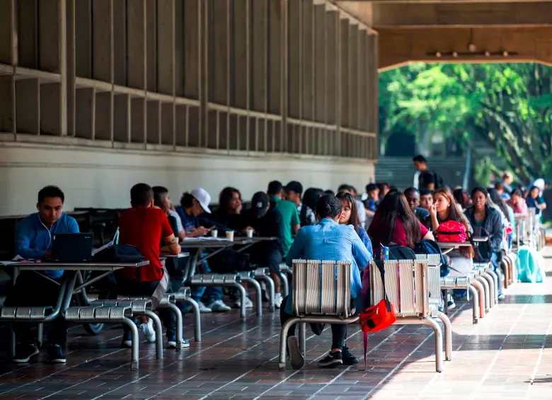 El rubro de educación fue el que presentó un mayor crecimiento de los precios en Medellín. FOTO: Julio César Herrera