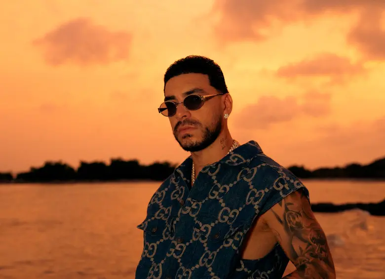 Ryan Castro, natural de Bello (Antioquia), debutó en 2024 con el álbum El Cantante del Ghetto, contando con colaboraciones de renombre como Arcángel, Peso Pluma y Yandel. FOTO cortesía