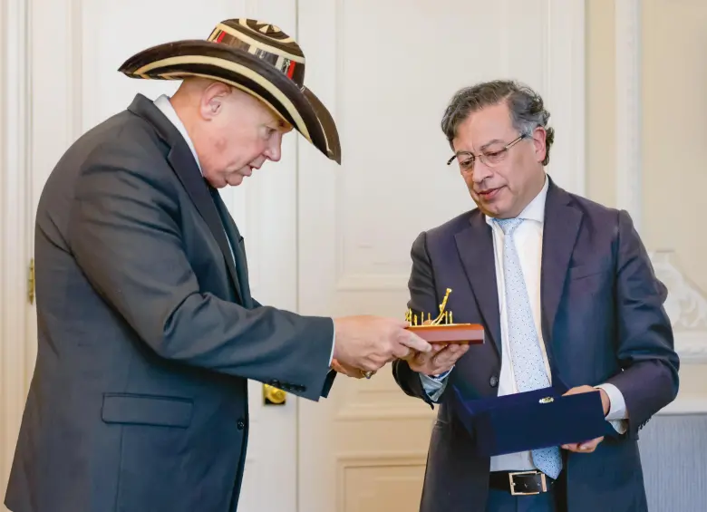 En febrero, tras la crisis diplomática entre Petro y Trump por el endurecimiento de las políticas migratorias, el mandatario se reunió con McNamara. FOTO Colprensa